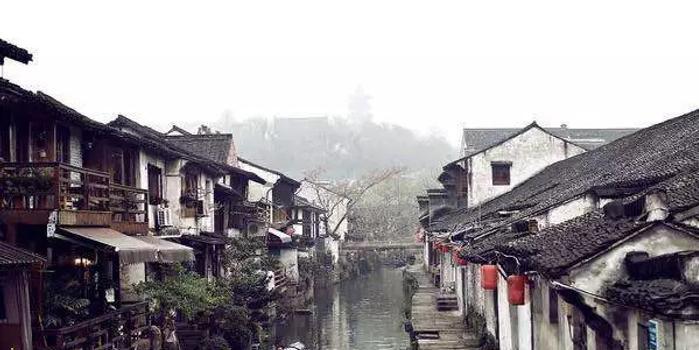 逃离隐秘的洞穴